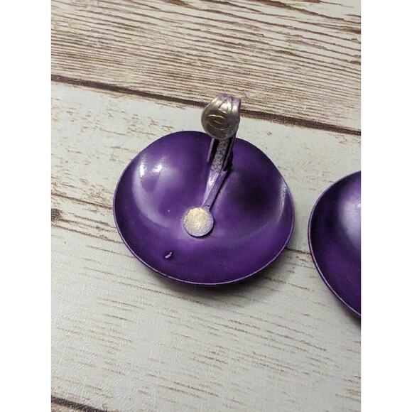 Vintage Clip On Earrings - 1.25" Dark Purple Double Thumb Print Circle - Picture 5 of 6